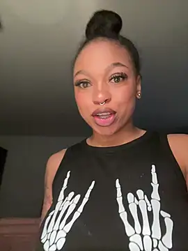 Snapshot of Melany_Williams chatting on 9, 5, 2026 Melany Williams online show from 9, 5, 2026