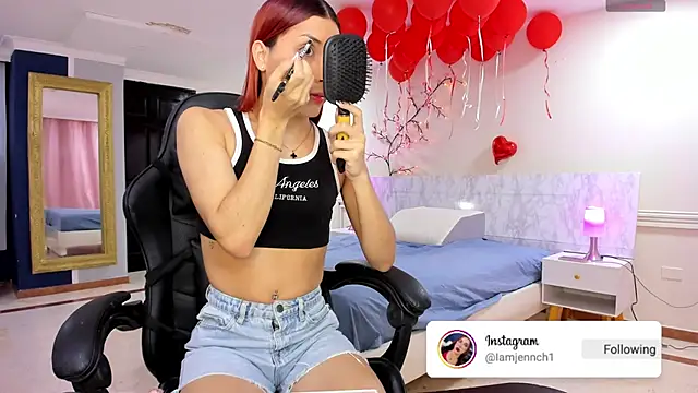 Snapshot of charolbruce_1 chatting on 9, 6, 2026 charolbruce 1 online show from 9, 6, 2026