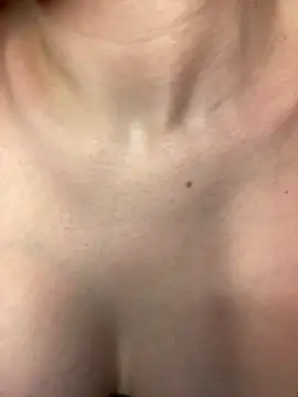 Snapshot of Belochka_a chatting on 13, 11, 2025 Belochka a online show from 13, 11, 2025