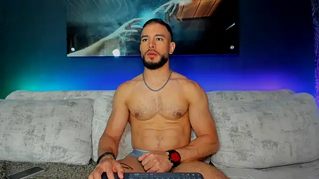 Snapshot of Crhis_N_Derek chatting on 26, 1, 2025 Crhis N Derek online show from 26, 1, 2025