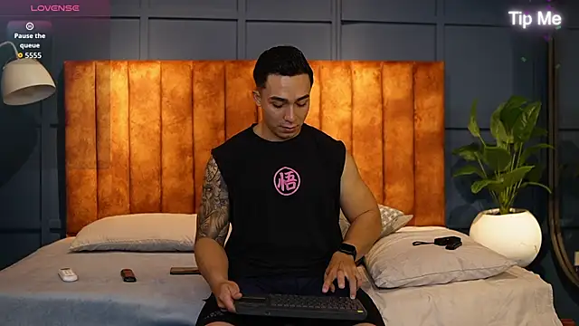 Ryan Hunt online show from 14, 10, 2025