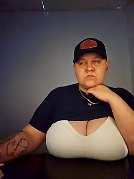 Snapshot of DevilDahm chatting on 17, 2, 2025 DevilDahm online show from 17, 2, 2025