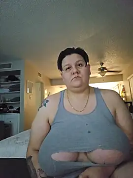 Snapshot of DevilDahm chatting on 1, 12, 2025 DevilDahm online show from 1, 12, 2025