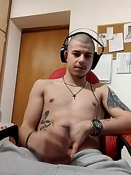 BigDickEnrg7195 online show from 4, 3, 2025