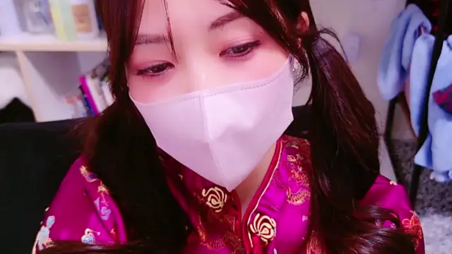 Snapshot of oxo_yuna_oxo chatting on 13, 1, 2025 oxo yuna oxo online show from 13, 1, 2025