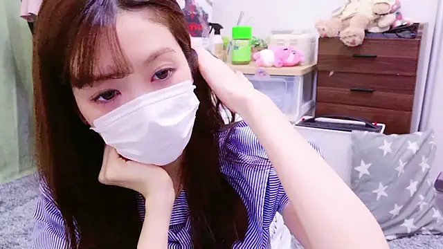 Snapshot of oxo_yuna_oxo chatting on 9, 9, 2025 oxo yuna oxo online show from 9, 9, 2025