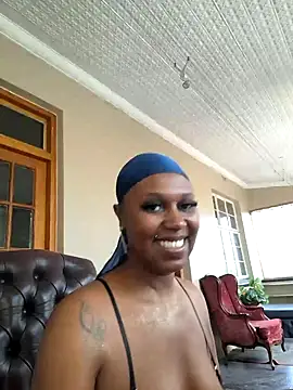 Snapshot of YourDreamLady22 chatting on 1, 2, 2025 YourDreamLady22 online show from 1, 2, 2025