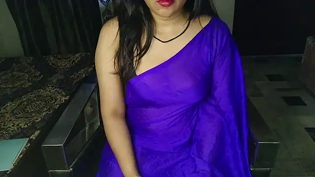 Snapshot of aarushi_sharmaa chatting on 13, 5, 2026 aarushi sharmaa online show from 13, 5, 2026