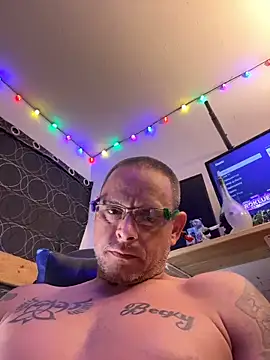 Snapshot of Buffshagswell chatting on 4, 6, 2026 Buffshagswell online show from 4, 6, 2026