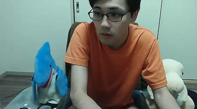 ryusei18570 online show from 31, 12, 2024