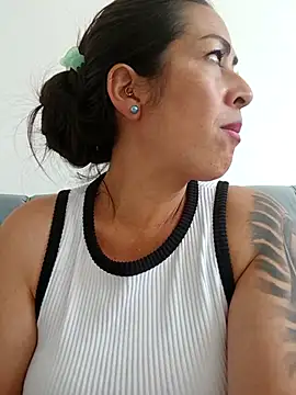 Snapshot of MARIANA-12_ chatting on 26, 2, 2025 MARIANA-12 online show from 26, 2, 2025