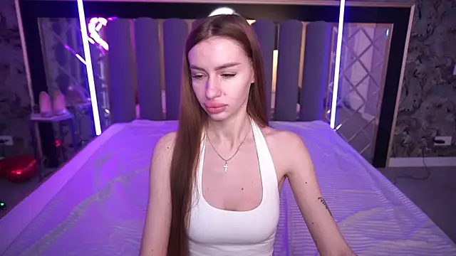 Snow WhiteeeX online show from 18, 4, 2026