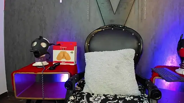 IvanaFetish online show from 5, 2, 2025