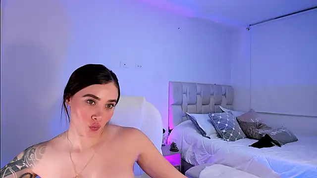 Lanataylor- online show from 11, 3, 2025