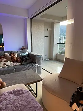 Lanataylor- online show from 17, 4, 2026