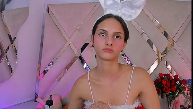 ninaht online show from 14, 10, 2025