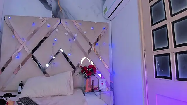 ninaht online show from 21, 12, 2025