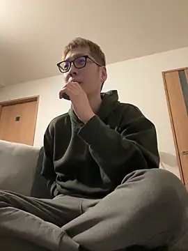 Snapshot of kensnb chatting on 4, 2, 2025 kensnb online show from 4, 2, 2025