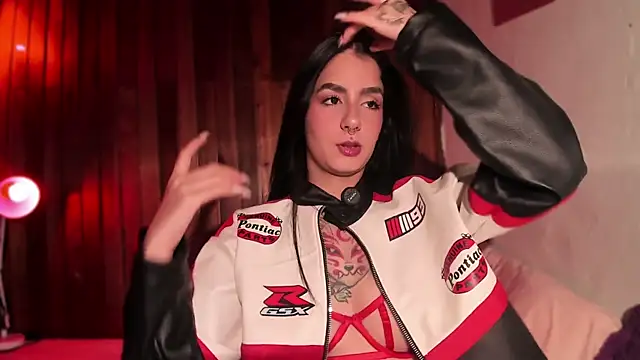 Snapshot of Alice_woodville chatting on 10, 11, 2025 Alice woodville online show from 10, 11, 2025