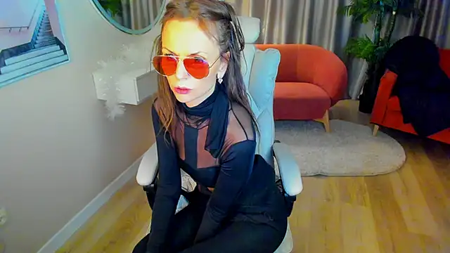 Snapshot of Elizabe_th chatting on 16, 2, 2025 Elizabe th online show from 16, 2, 2025