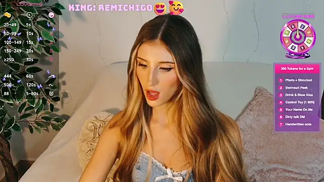 Snapshot of Angel-Ava chatting on 20, 9, 2025 Angel-Ava online show from 20, 9, 2025