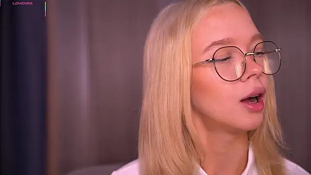  AlinaBailey online show from 13, 9, 2025