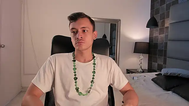 Desmon Clark online show from 17, 3, 2025