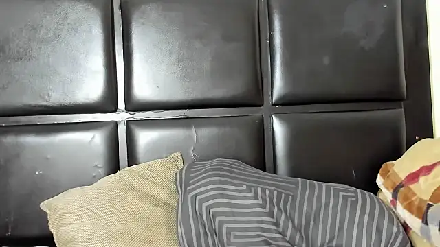 Snapshot of Sweetdelight86 chatting on 9, 10, 2025 Sweetdelight86 online show from 9, 10, 2025