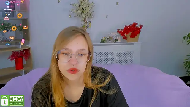 LayriantaVee online show from 10, 9, 2025