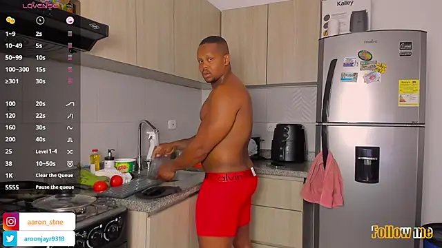 Snapshot of Aaron_ST chatting on 27, 2, 2026 Aaron ST online show from 27, 2, 2026