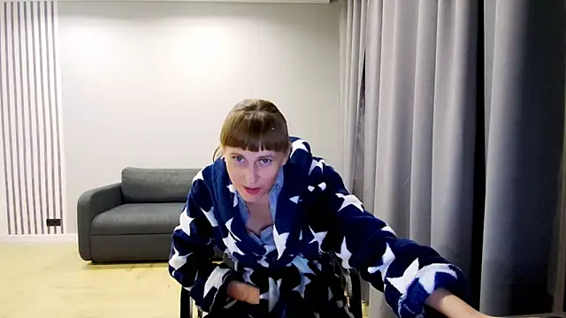 Snapshot of Daniella_Lorente chatting on 6, 12, 2024 Daniella Lorente online show from 6, 12, 2024