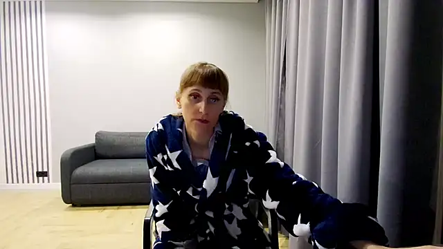 Snapshot of Daniella_Lorente chatting on 6, 12, 2024 Daniella Lorente online show from 6, 12, 2024