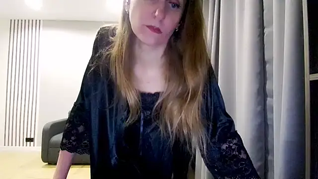 Snapshot of Daniella_Lorente chatting on 2, 2, 2025 Daniella Lorente online show from 2, 2, 2025