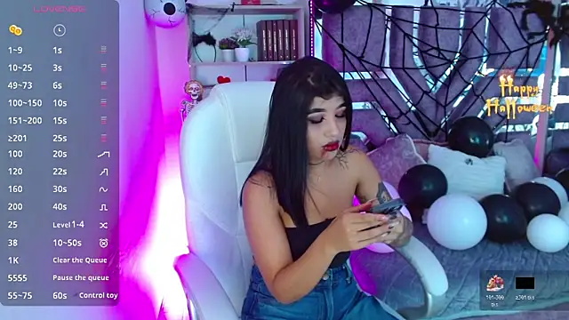 AliceWalker 11 online show from 19, 10, 2025