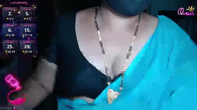Snapshot of Queen_sakshi chatting on 21, 4, 2026 Queen sakshi online show from 21, 4, 2026