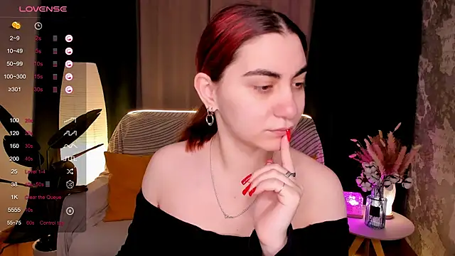 hannacheekss  online show from 10, 2, 2026