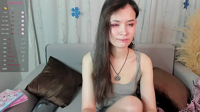 Snapshot of Emily_Strikeee chatting on 24, 12, 2024 Emily Strikeee online show from 24, 12, 2024