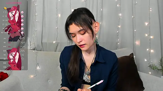 Snapshot of Emily_Strikeee chatting on 3, 3, 2025 Emily Strikeee online show from 3, 3, 2025