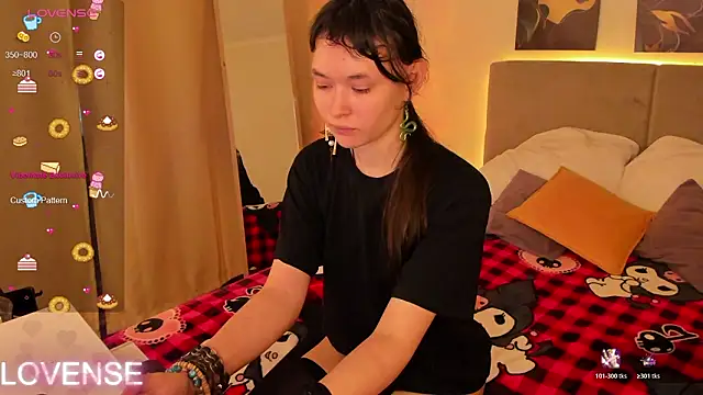 Emily Strikeee online show from 10, 2, 2026