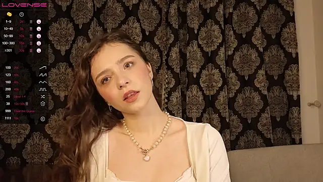 Snapshot of KellyAdderiy chatting on 5, 1, 2025 KellyAdderiy online show from 5, 1, 2025