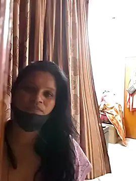 Snapshot of Lilly-queen chatting on 5, 2, 2025 Lilly-queen online show from 5, 2, 2025