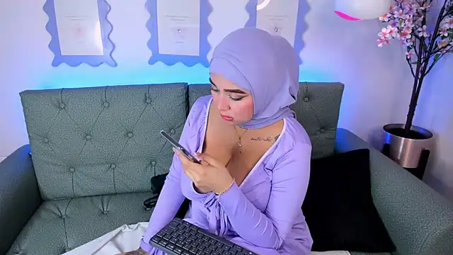 Snapshot of kithana_jazmin chatting on 22, 3, 2025 kithana jazmin online show from 22, 3, 2025