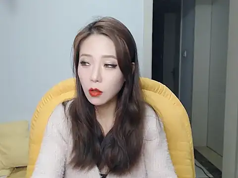 Snapshot of SuSushi728 chatting on 7, 12, 2024 SuSushi728 online show from 7, 12, 2024