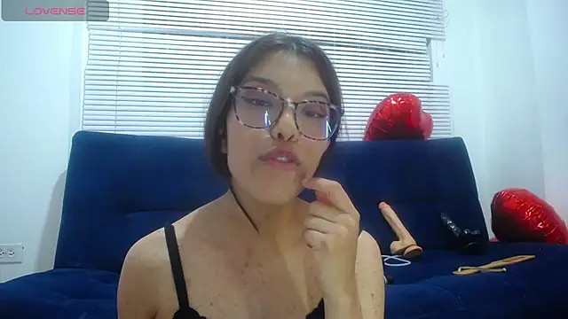  lucysmith online show from 12, 3, 2025