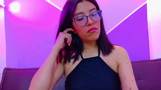  lucysmith online show from 14, 11, 2025