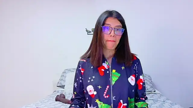  lucysmith online show from 2, 12, 2025