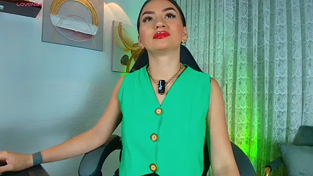 Snapshot of ArkaBella chatting on 12, 9, 2025 ArkaBella online show from 12, 9, 2025