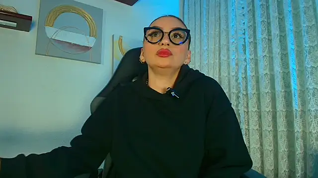 Snapshot of ArkaBella chatting on 22, 9, 2025 ArkaBella online show from 22, 9, 2025