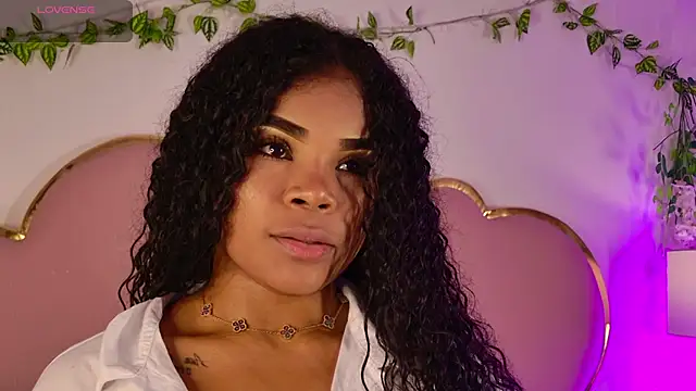 Snapshot of NahiaraReina chatting on 17, 6, 2026 NahiaraReina online show from 17, 6, 2026