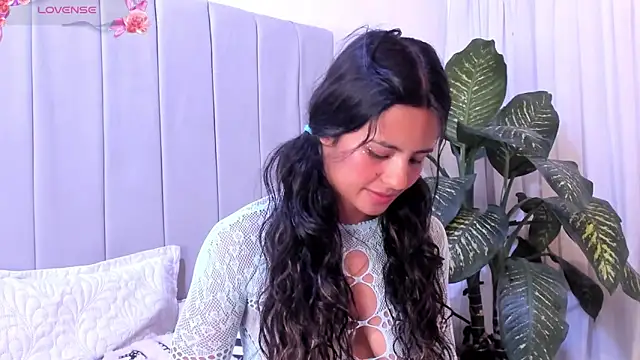 Snapshot of Mindy_sweety chatting on 18, 2, 2025 Mindy sweety online show from 18, 2, 2025